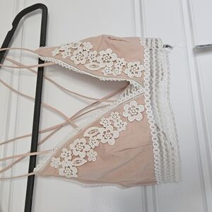 Lace Trim Floral Intimate in Nude And Cream